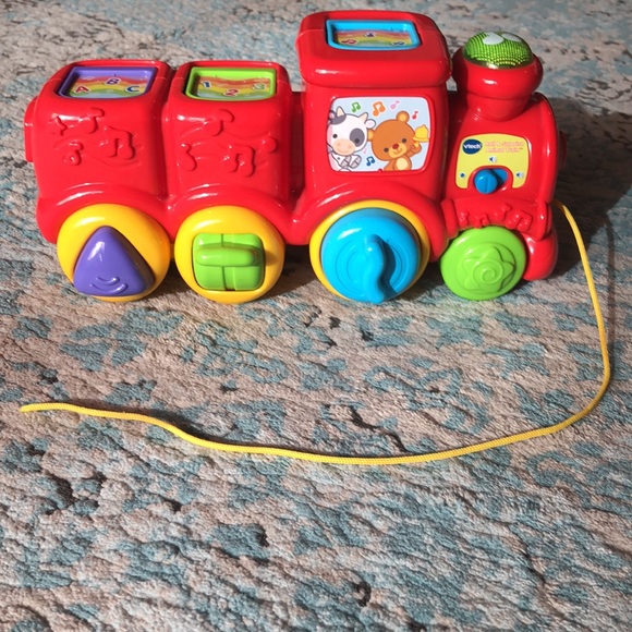 Vtech Roll and Surprise Animal Train - Picture 5 of 5